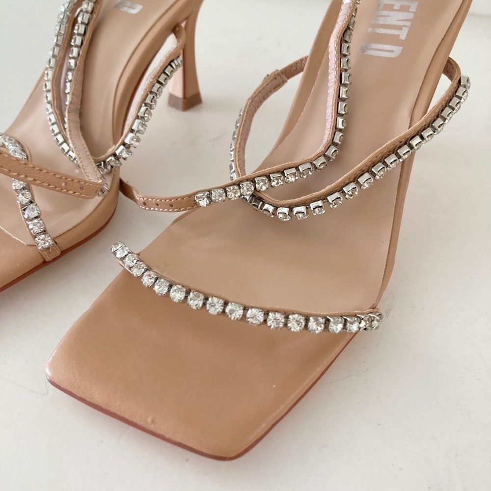 NWOT Anthropologie Silent D Embellished Gem Square Toe Nude Leather Heels Sz 38 - Picture 2 of 5